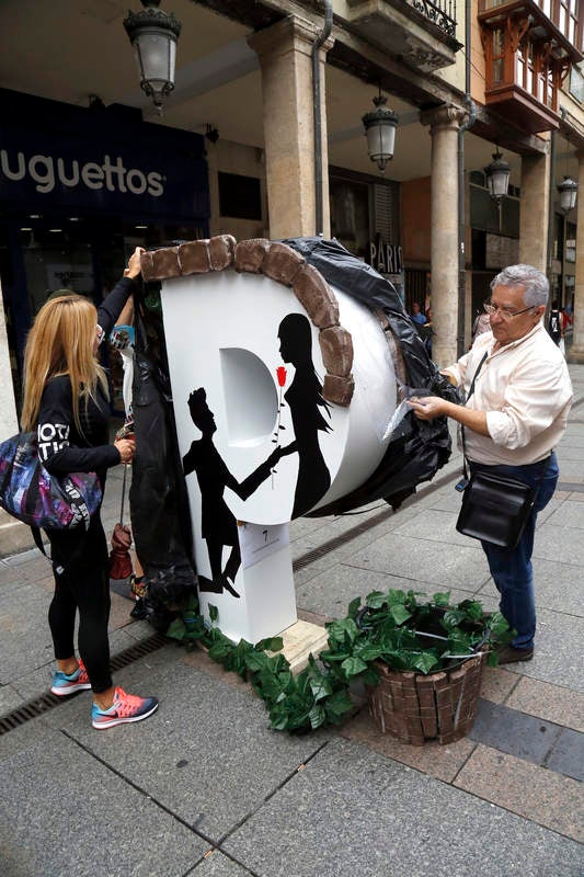 'Con P de Palencia' llena la Calle Mayor de atractivas esculturas