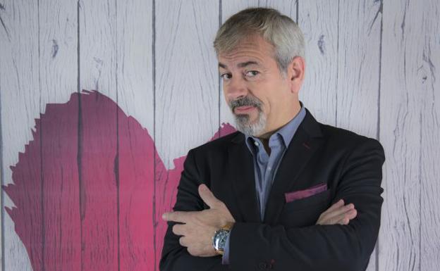 'First Dates' incorpora el autobús del amor a la nueva temporada