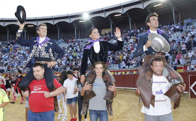 Palencia dice adiós a su feria con una gran tarde de rejoneo