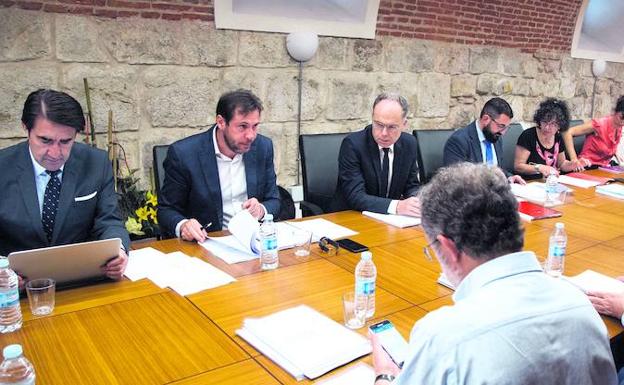 Sí Se Puede pide más documentación para avalar la alternativa al soterramiento