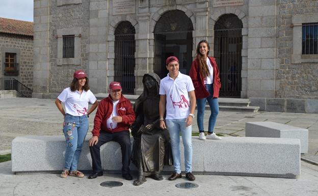 El Jubileo Teresiano desfila con equipamiento oficial