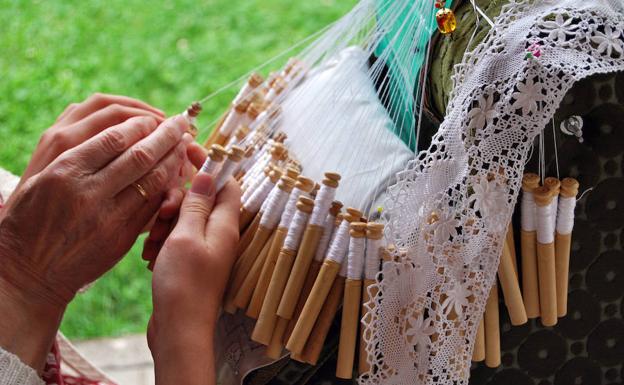 Las encajeras salen a las calles