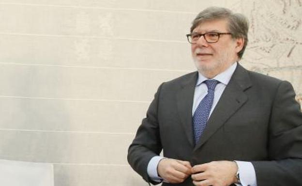 La patronal de Castilla y León destaca el «compromiso» del exconsejero con los «intereses ciudadanos»