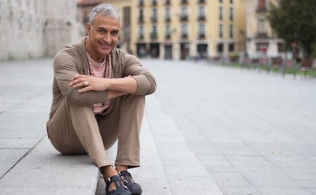 Alberto Vázquez: «El teatro musical es de lo más completito que le puede tocar a un actor»