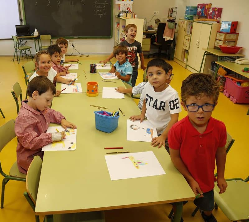 Inauguración del curso escolar en el colegio de Villalobón (Palencia)