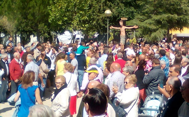 La ermita del Cristo de los Pinares acoge a miles de devotos de las comarcas de La Moraña y Tierra de Arévalo