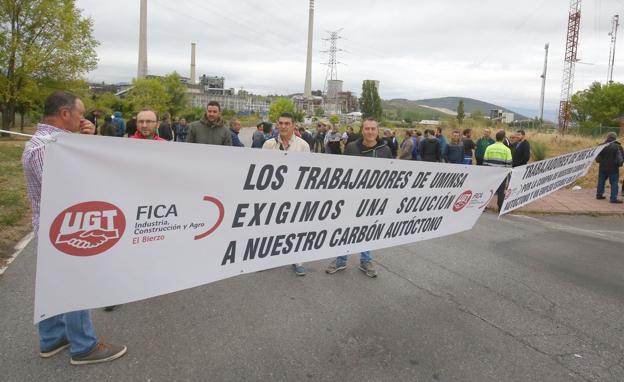 Los últimos mineros salen a la calle para exigir la compra de carbón nacional y un empleo estable