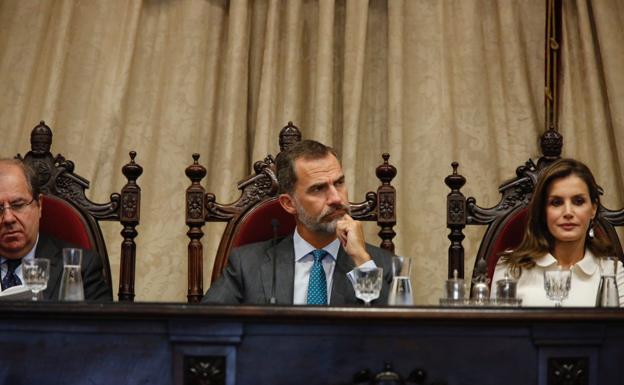 El Rey llama a las universidades a formar ciudadanos «libres y responsables»