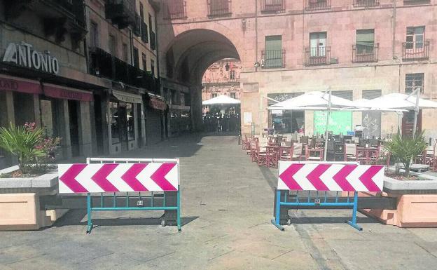 La seguridad de la Plaza se refuerza con una viga de acero plegable