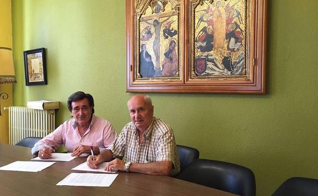 Las comunidades de vecinos renuevan el suministro con la planta de biomasa