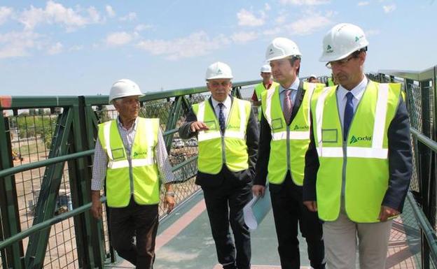 Adif abre mañana al tránsito peatonal la nueva pasarela situada en la estación de Zamora