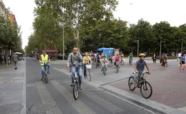 CC OO anima a utilizar transportes alternativos a los vehículos de motor