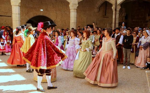 Ampudia se viste en clave barroca