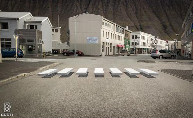 Un paso de peatones tridimensional para obligar a los conductores a bajar la velocidad