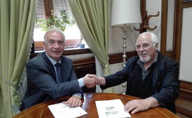Herrera de Pisuerga recibe 22 cuadros del pintor Juan Pablo Sánchez