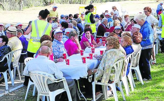 Animada y concurrida convivencia en el Día Provincial de las Personas Mayores