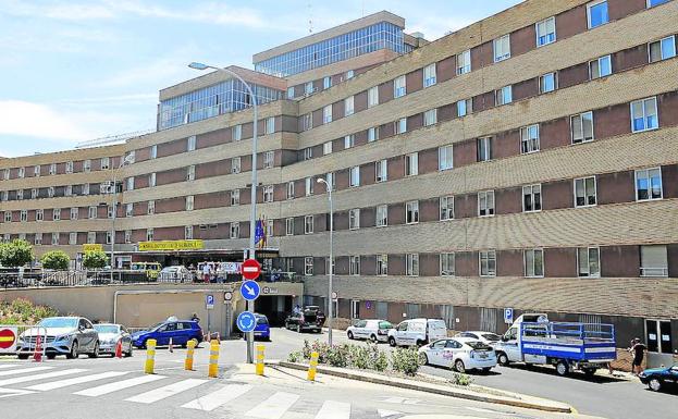 El hospital ya ha dado tratamiento a los 650 casos detectados del virus de hepatitis C