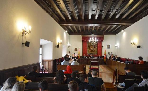Tras apuñalar a los jóvenes, un acusado llamó a otro «maricona» por no haber actuado como se esperaba