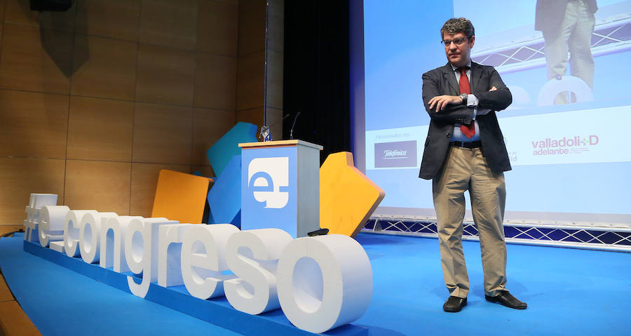 Inauguración y ponencias del V Congreso e-volución que organiza El Norte de Castilla