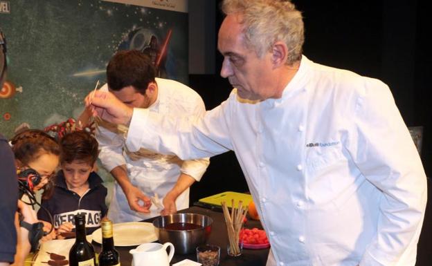 Ferran Adrià explica en Valladolid las claves para poner en marcha un restaurante