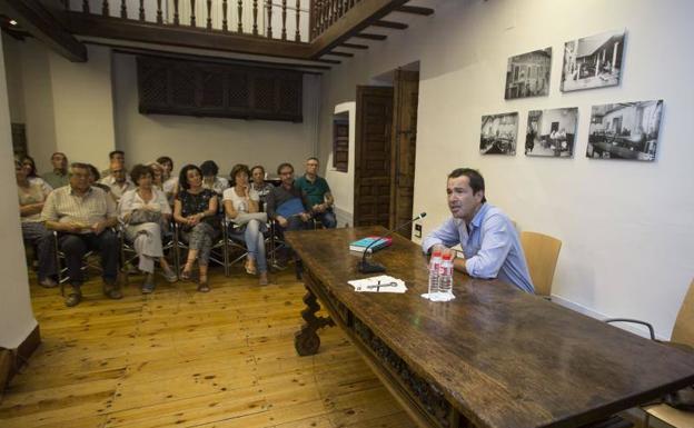 Jordi Gracia: «Cervantes aprendió a medir los valores de la condición humana desde la ironía»