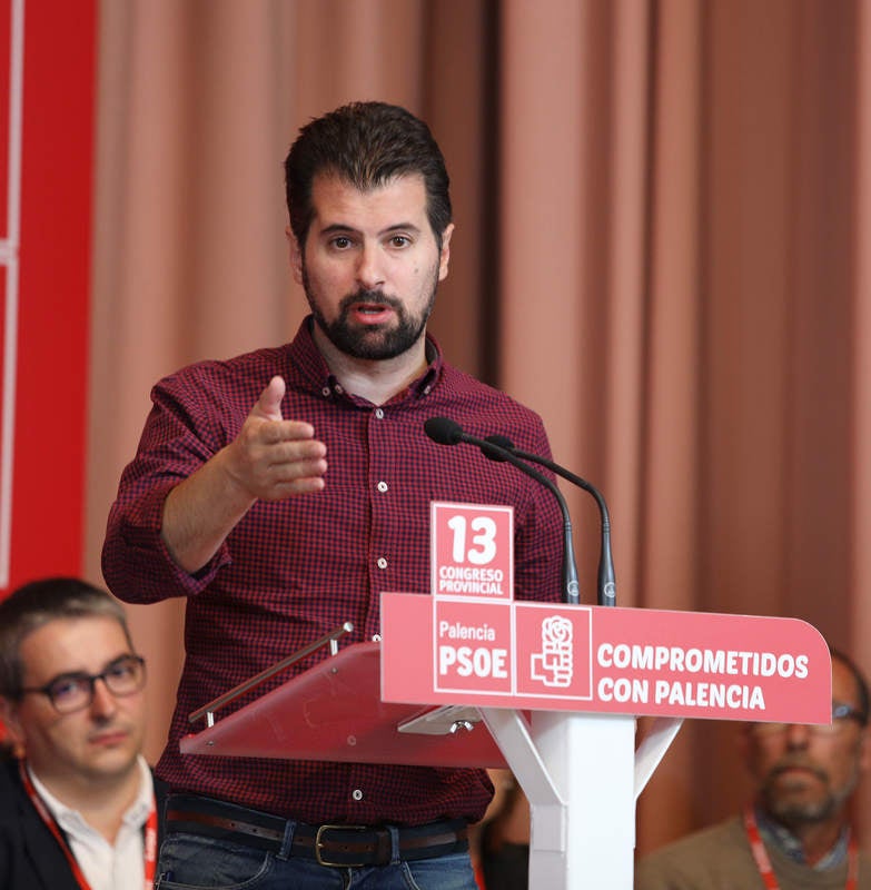 XIII Congreso del PSOE en el salon de actos del colegio público Tello Tellez de Palencia
