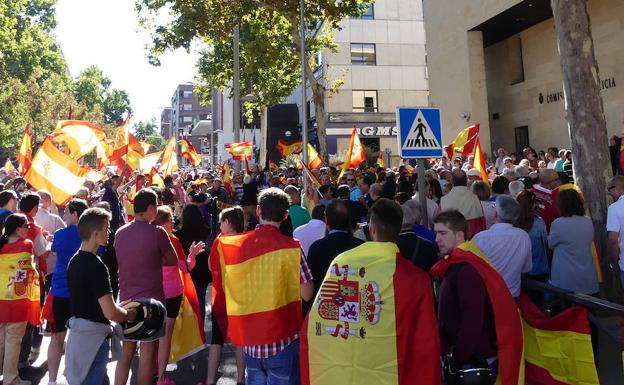 Unos 1.300 segovianos arropan a la Policía y la Guardia Civil