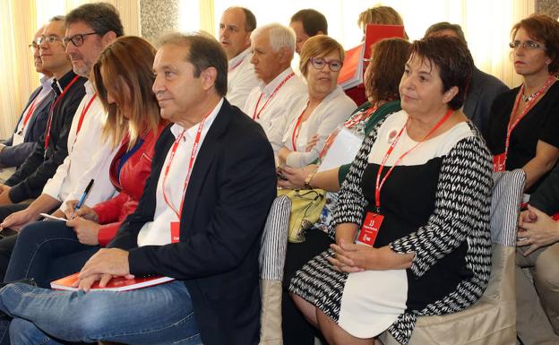 Los llamamientos a la unidad prologan el Congreso del PSOE de Segovia