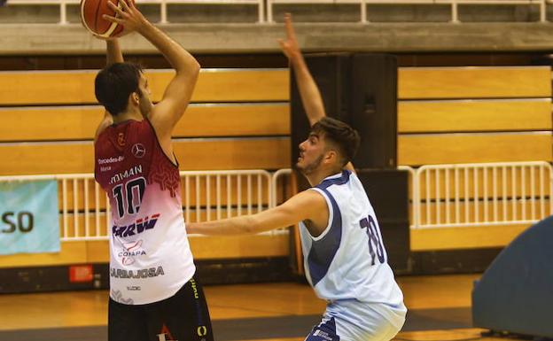 Aquimisa Carbajosa debuta en Liga EBA a lo grande con un triunfo en Lugo ante Estudiantes