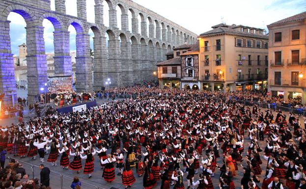 Segovia celebrará con una fiesta popular el récord Guinnes de la jota multitudinaria