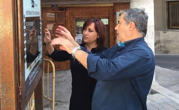Cuéllar abre un punto interactivo de turismo que funciona las 24 horas