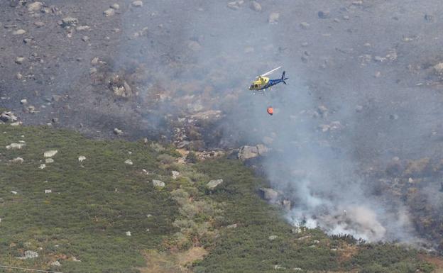 Controlado el fuego declarado en Cantabria y extendido a Salcedillo