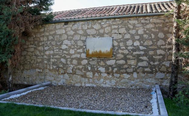 Tres siluetas y una placa recordarán a los fusilados en la Guerra