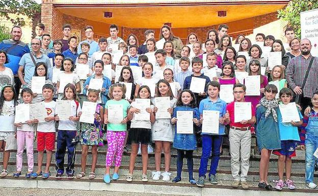 Diplomados por Cambridge
