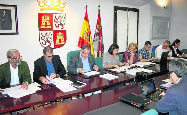 El complejo hípico de Codorniz tendrá piscina y campo de Fútbol 7
