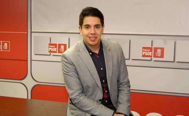 El portavoz del PSOE en Carrión acusa a su partido de injerencias y deja el cargo