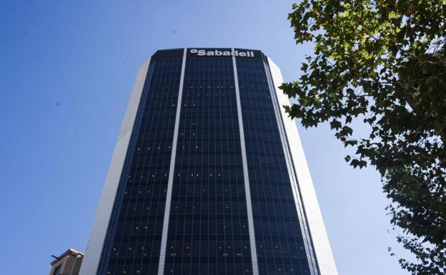 Banco Sabadell estudia trasladar a Madrid su presidencia