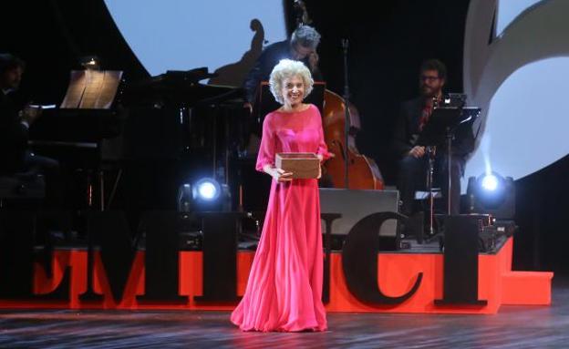 Marisa Paredes y Arturo Ripstein, dos genios con Espiga