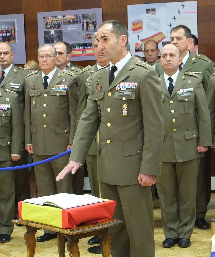 El coronel Vicente González toma posesión como nuevo delegado de Defensa