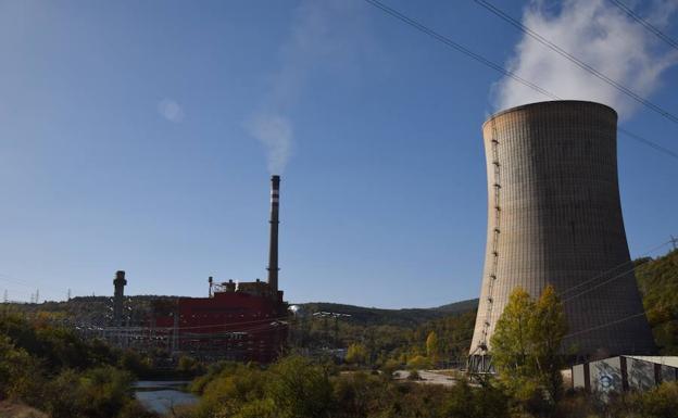 Los sindicatos temen el cierre de la Térmica de Velilla en 2020