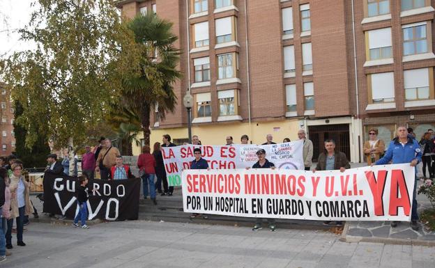 Guardo se echa a la calle para mejorar su sanidad