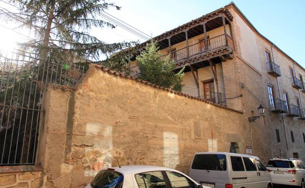 El Ayuntamiento sondea edificios del casco histórico para centralizar su gestión