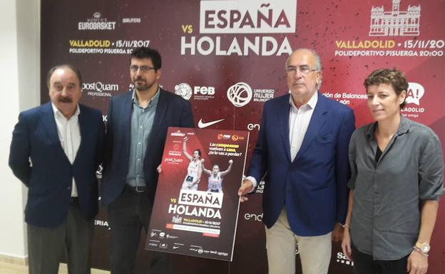 La selección española femenina, en el Pisuerga