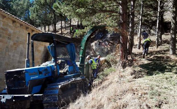 El cerro del castillo de Aguilar se mejora para Las Edades del Hombre