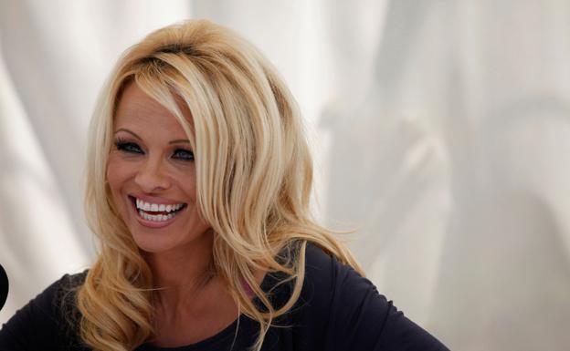 Pamela Anderson, a favor de la independencia de Cataluña