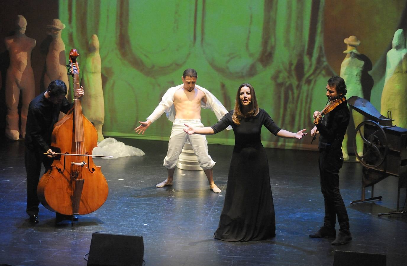 'Cantata campesina' de la Fura dels Baus, en Medina del Campo