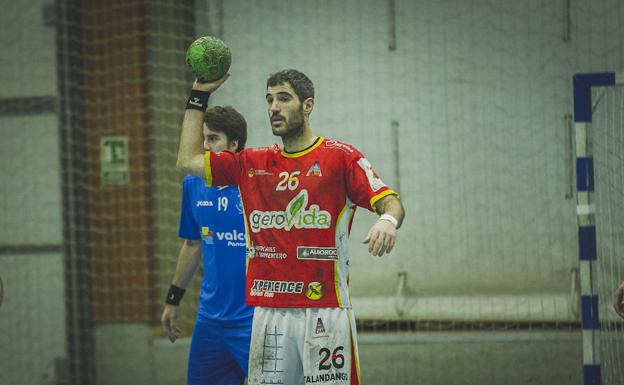 Victoria con autoridad del Gerovida Balonmano Arroyo