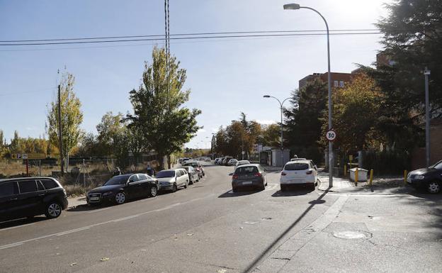 Concentración de protesta contra la ORA y el aparcamiento del Hospital de Palencia