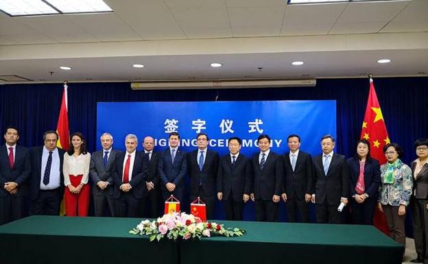 España avanza en el proceso para introducir carne de vacuno y ovino en China