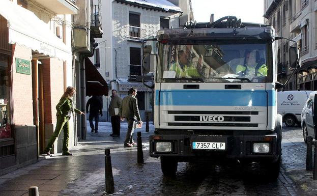 El Consejo de Cuentas insta a cambiar el contrato de recogida de basuras de Segovia